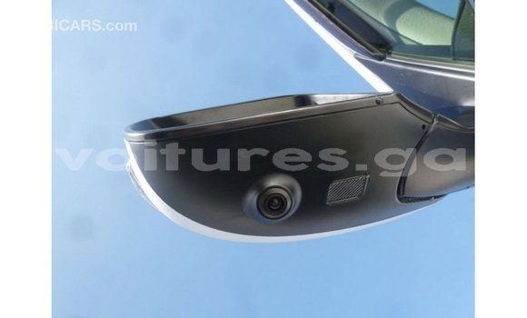 Buy Import Toyota Land Cruiser White Car in Import - Dubai in Estuary Buy Import Toyota Land Cruiser White Car in Import - Dubai in Estuary