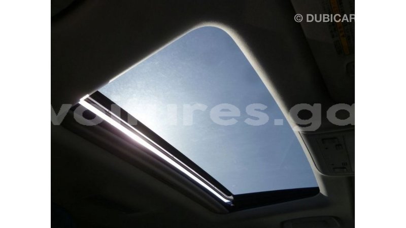 Big with watermark toyota land cruiser estuaire import dubai 5815