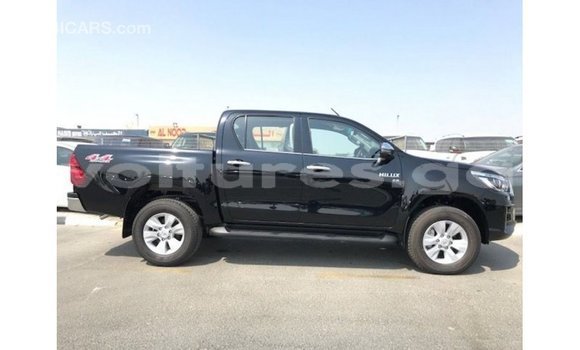 Acheter Import Voiture Toyota Hilux Noir à Import - Dubai, Estuaire Acheter Import Voiture Toyota Hilux Noir à Import - Dubai, Estuaire