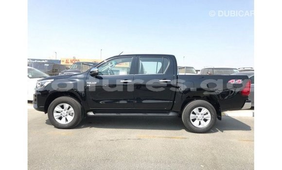 Acheter Import Voiture Toyota Hilux Noir à Import - Dubai, Estuaire Acheter Import Voiture Toyota Hilux Noir à Import - Dubai, Estuaire