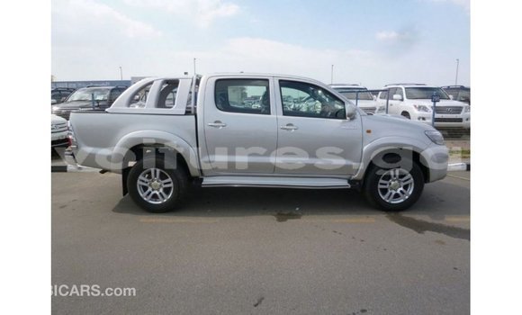 Sayi Imported Toyota Hilux Sauran Mota in Import - Dubai a estuary Sayi Imported Toyota Hilux Sauran Mota in Import - Dubai a estuary