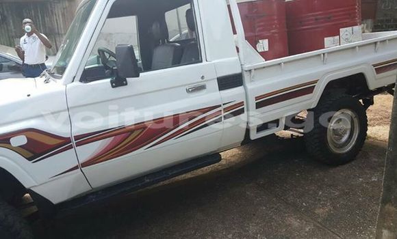 Acheter Occasion Voiture Toyota Land Cruiser Blanc à Libreville, Estuaire Acheter Occasion Voiture Toyota Land Cruiser Blanc à Libreville, Estuaire