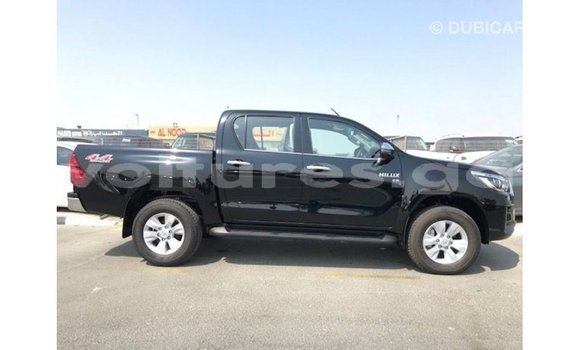 Acheter Import Voiture Toyota Hilux Noir à Import - Dubai, Estuaire Acheter Import Voiture Toyota Hilux Noir à Import - Dubai, Estuaire