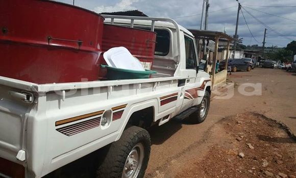 Acheter Occasion Voiture Toyota Land Cruiser Blanc à Libreville, Estuaire Acheter Occasion Voiture Toyota Land Cruiser Blanc à Libreville, Estuaire