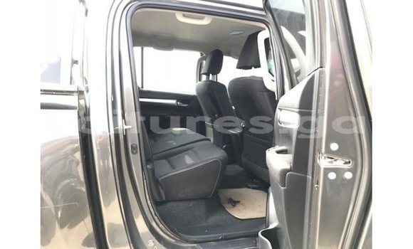 Sayi Imported Toyota Hilux Black Mota in Import - Dubai a estuary Sayi Imported Toyota Hilux Black Mota in Import - Dubai a estuary