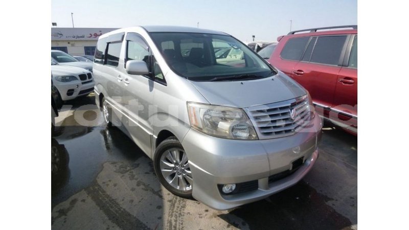 Big with watermark toyota alphard estuary import dubai 5821