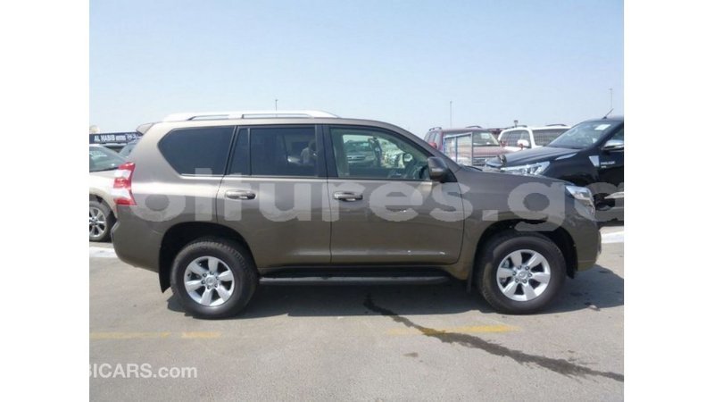 Big with watermark toyota prado estuary import dubai 5822