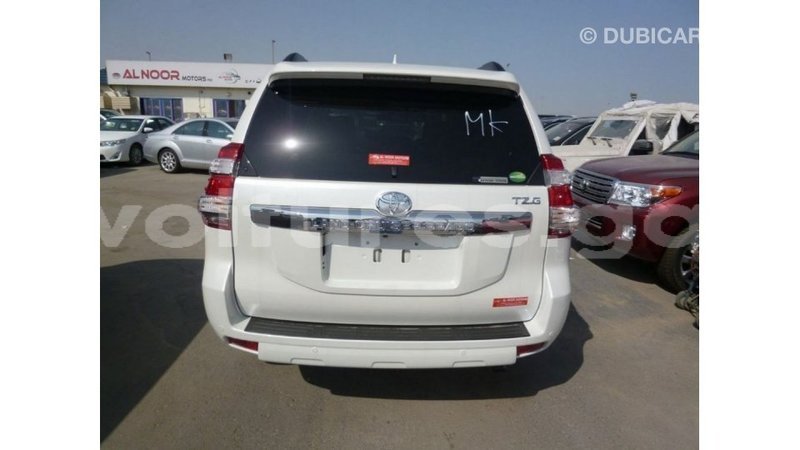 Big with watermark toyota prado estuaire import dubai 5824