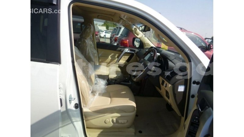 Big with watermark toyota prado estuaire import dubai 5824