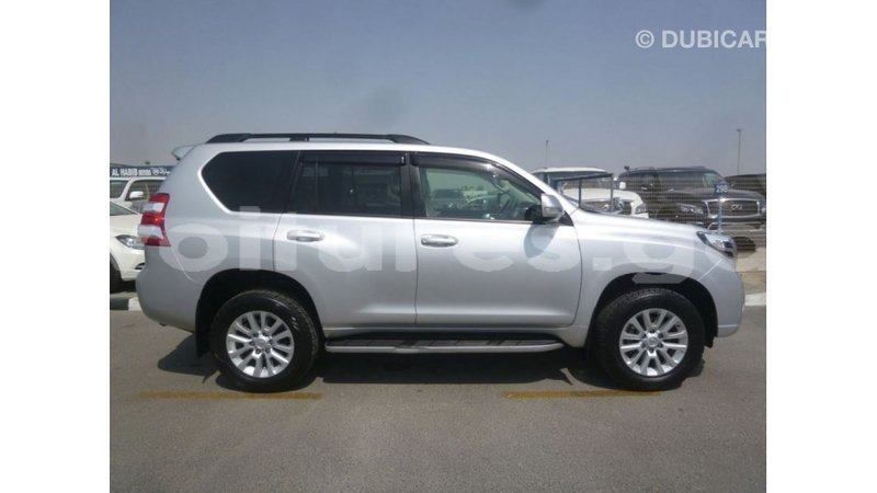 Big with watermark toyota prado estuary import dubai 5830