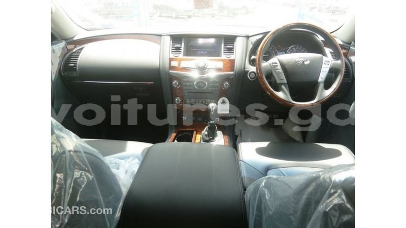 Big with watermark infiniti q estuary import dubai 5831