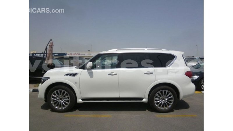 Big with watermark infiniti q estuary import dubai 5831