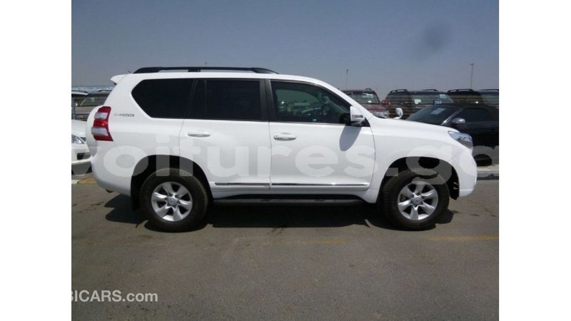 Big with watermark toyota prado estuary import dubai 5834