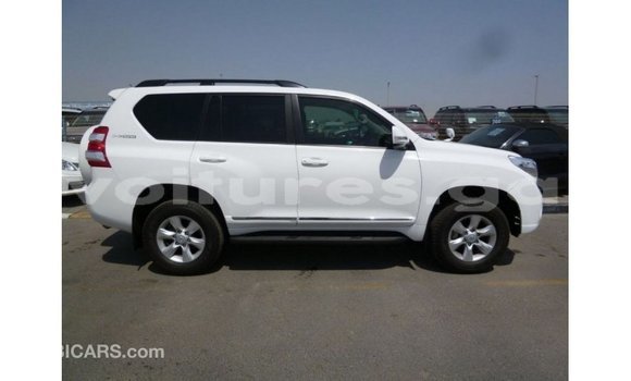 Acheter Import Voiture Toyota Prado Blanc à Import - Dubai, Estuaire Acheter Import Voiture Toyota Prado Blanc à Import - Dubai, Estuaire