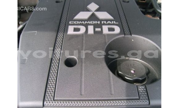 Acheter Import Voiture Mitsubishi Pajero Noir à Import - Dubai, Estuaire Acheter Import Voiture Mitsubishi Pajero Noir à Import - Dubai, Estuaire