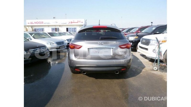 Big with watermark infiniti fx estuary import dubai 5838