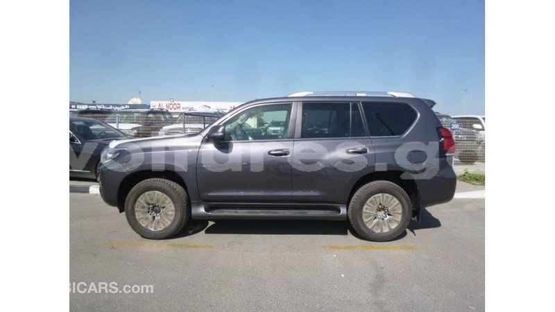 Big with watermark toyota prado estuary import dubai 5839