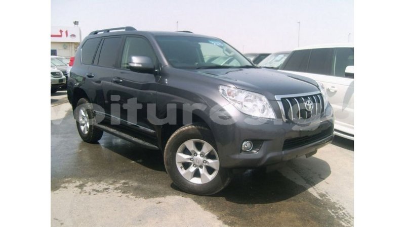 Big with watermark toyota prado estuary import dubai 5840