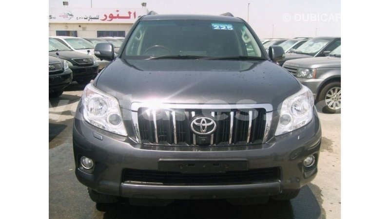 Big with watermark toyota prado estuary import dubai 5840