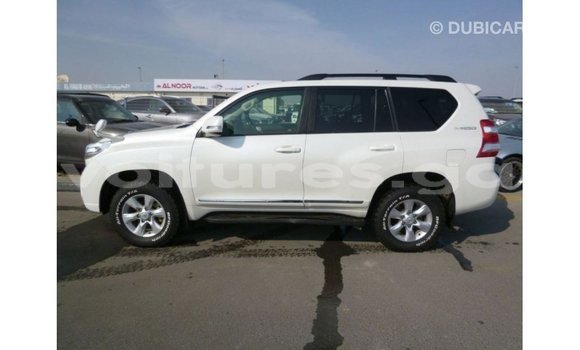 Acheter Import Voiture Toyota Prado Blanc à Import - Dubai, Estuaire Acheter Import Voiture Toyota Prado Blanc à Import - Dubai, Estuaire