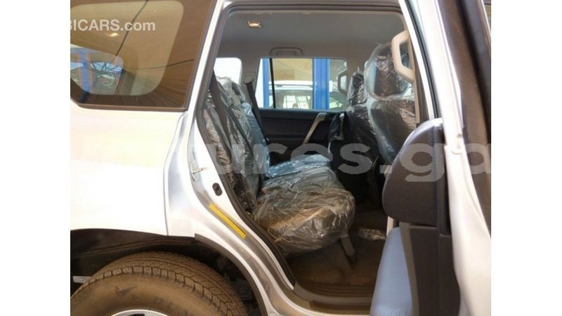 Big with watermark toyota prado estuary import dubai 5844