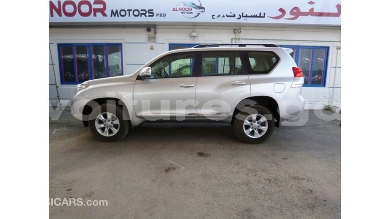 Big with watermark toyota prado estuary import dubai 5844