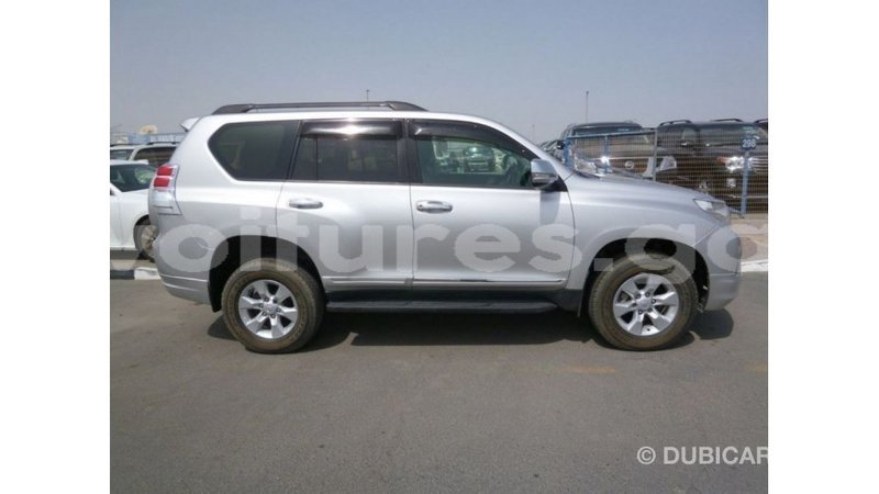 Big with watermark toyota prado estuary import dubai 5845