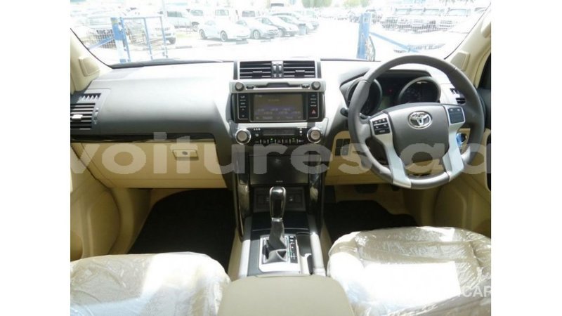 Big with watermark toyota prado estuary import dubai 5851