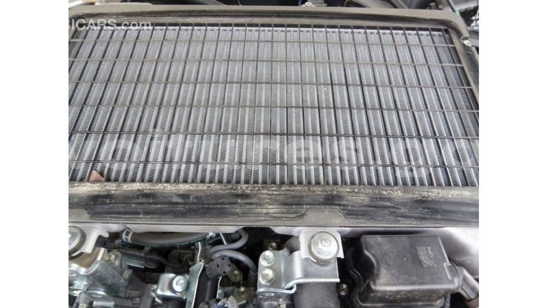 Big with watermark toyota land cruiser estuary import dubai 5853