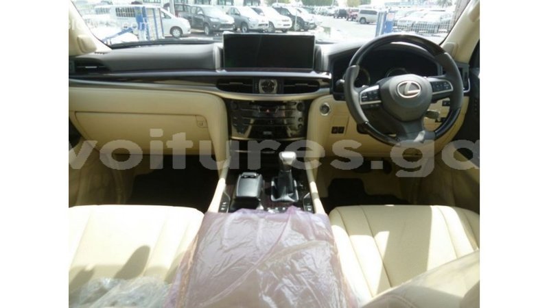 Big with watermark lexus lx estuary import dubai 5854