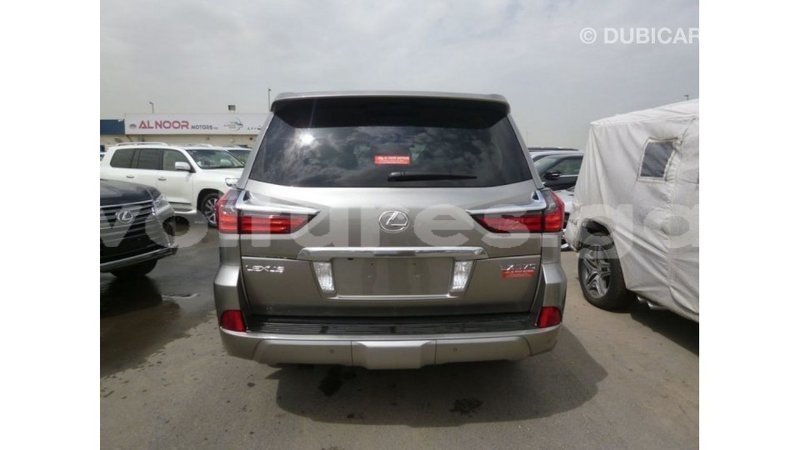 Big with watermark lexus lx estuary import dubai 5854