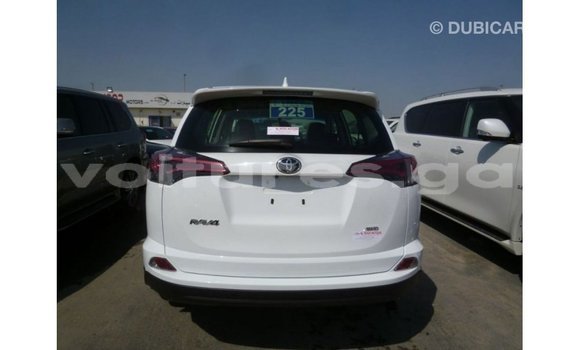 Sayi Imported Toyota HiAce White Babbar mota in Import - Dubai a estuary Sayi Imported Toyota HiAce White Babbar mota in Import - Dubai a estuary