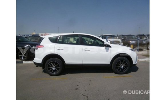 Sayi Imported Toyota HiAce White Babbar mota in Import - Dubai a estuary Sayi Imported Toyota HiAce White Babbar mota in Import - Dubai a estuary