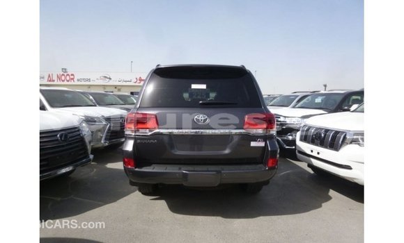Sayi Imported Toyota Land Cruiser Sauran Mota in Import - Dubai a estuary Sayi Imported Toyota Land Cruiser Sauran Mota in Import - Dubai a estuary
