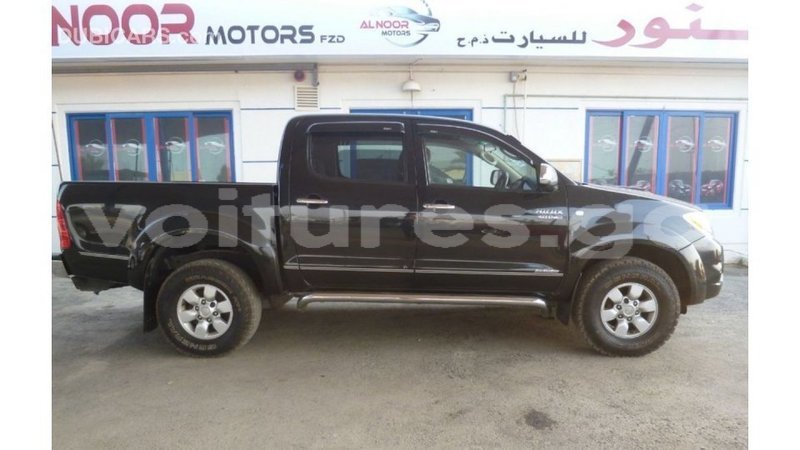 Big with watermark toyota hilux estuary import dubai 5865