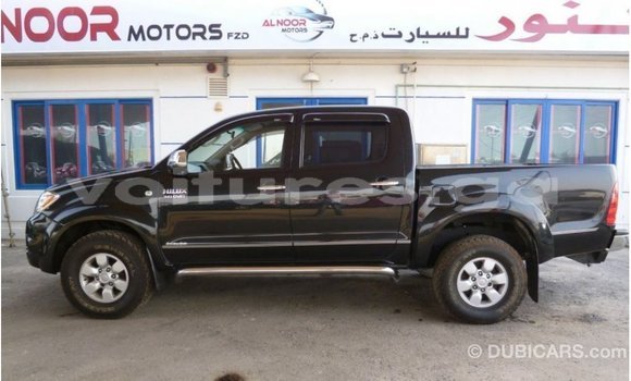 Sayi Imported Toyota Hilux Black Mota in Import - Dubai a estuary Sayi Imported Toyota Hilux Black Mota in Import - Dubai a estuary
