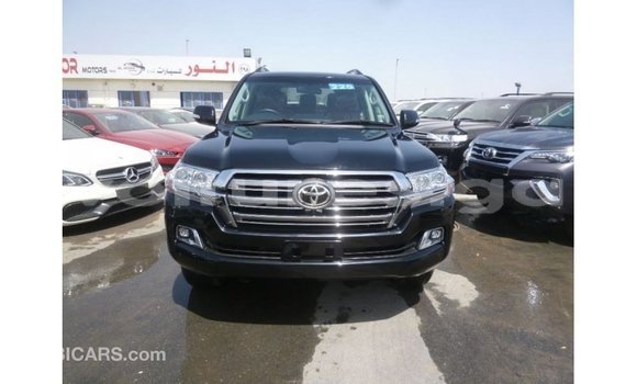 Acheter Import Voiture Toyota Land Cruiser Noir à Import - Dubai, Estuaire Acheter Import Voiture Toyota Land Cruiser Noir à Import - Dubai, Estuaire
