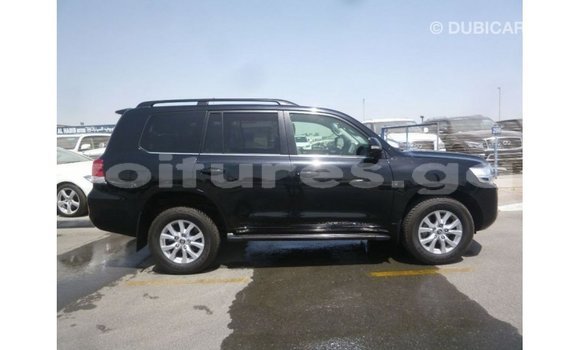 Acheter Import Voiture Toyota Land Cruiser Noir à Import - Dubai, Estuaire Acheter Import Voiture Toyota Land Cruiser Noir à Import - Dubai, Estuaire
