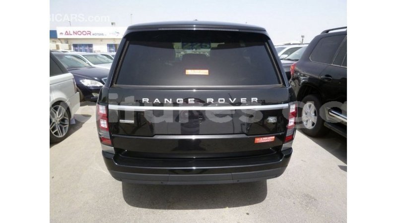 Big with watermark land rover range rover estuary import dubai 5867