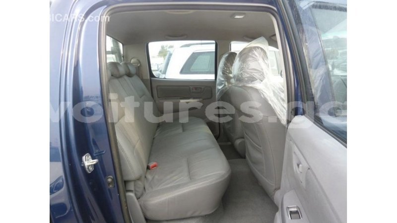 Big with watermark toyota hilux estuary import dubai 5868