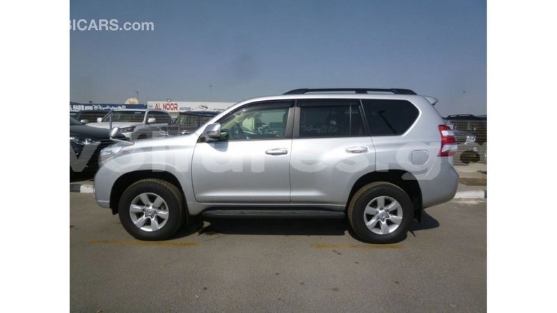 Big with watermark toyota prado estuary import dubai 5872