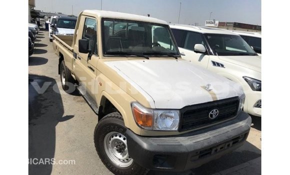 Sayi Imported Toyota Land Cruiser M Mota in Import - Dubai a estuary Sayi Imported Toyota Land Cruiser M Mota in Import - Dubai a estuary
