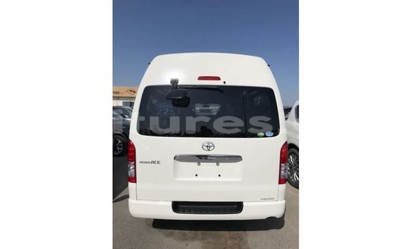 Buy Import Toyota Hiace White Car in Import - Dubai in Estuary Buy Import Toyota Hiace White Car in Import - Dubai in Estuary