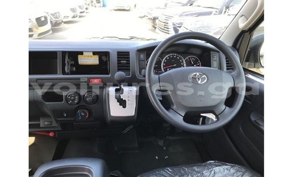 Buy Import Toyota Hiace White Car in Import - Dubai in Estuary Buy Import Toyota Hiace White Car in Import - Dubai in Estuary