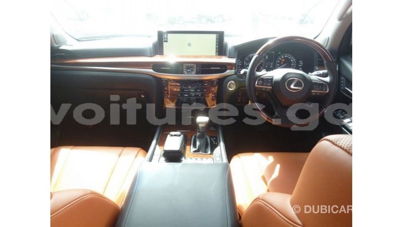 Big with watermark lexus lx estuary import dubai 5883