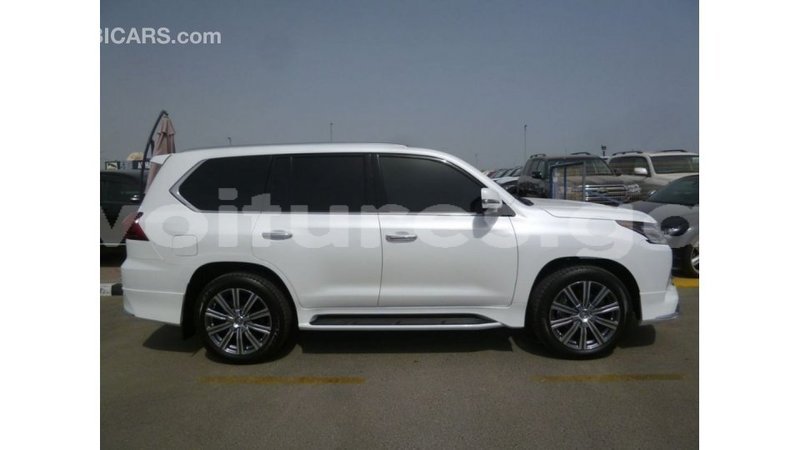 Big with watermark lexus lx estuary import dubai 5883