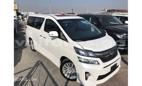Buy Import Toyota Vellfire White Car in Import - Dubai in Estuary Buy Import Toyota Vellfire White Car in Import - Dubai in Estuary