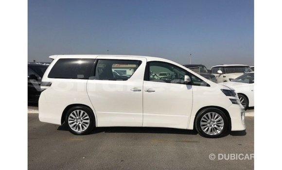 Buy Import Toyota Vellfire White Car in Import - Dubai in Estuary Buy Import Toyota Vellfire White Car in Import - Dubai in Estuary
