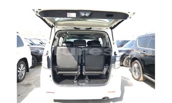 Buy Import Toyota Vellfire White Car in Import - Dubai in Estuary Buy Import Toyota Vellfire White Car in Import - Dubai in Estuary