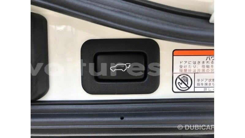 Big with watermark toyota land cruiser estuary import dubai 5886